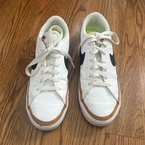 Nike Court Legacy Shoes - 9.5